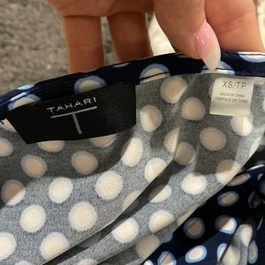 Tahari blue polka dot blouse, size XS